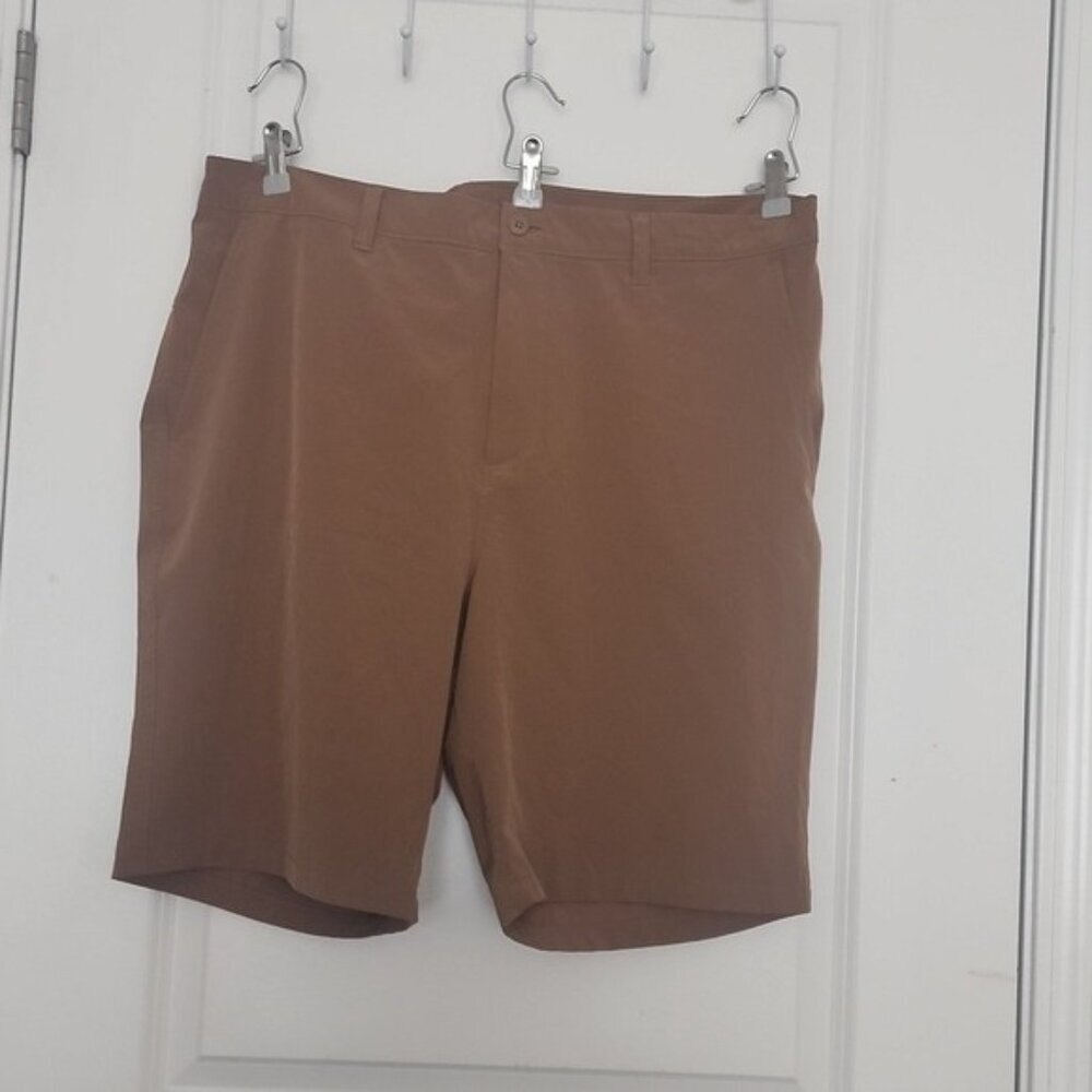 Old Navy shorts size 38